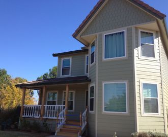 heathered moss w sandstone trim  